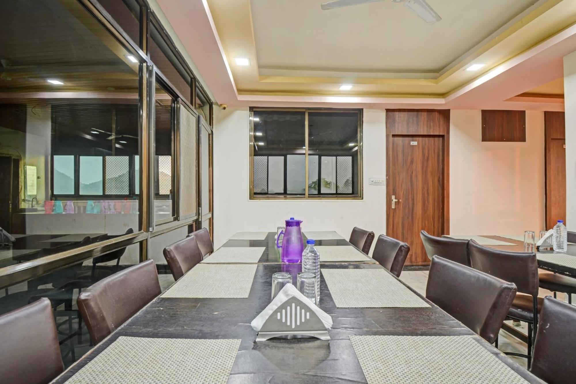 Collection O The Sunrise Hotel Udaipur Buitenkant foto